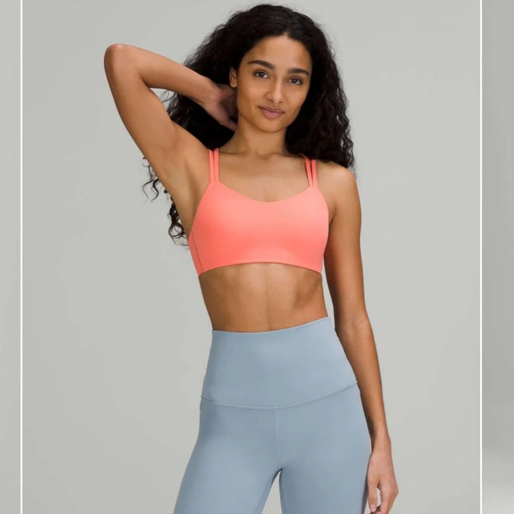 NWT 🍋 Lululemon Raspberry Cream Like A Cloud Bra Size 4
